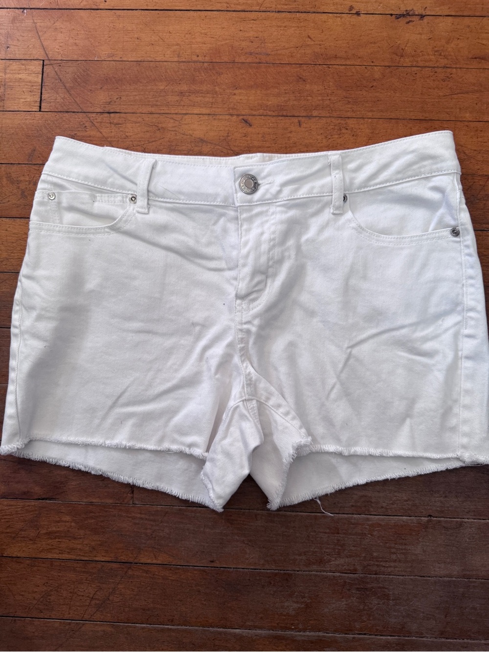 Maurices white Jean shorts